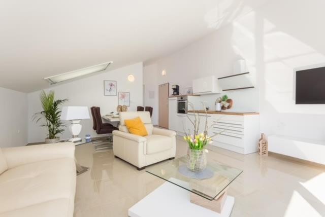 Luxury Apartment Anto With Sea View And Balcony Banjole Εξωτερικό φωτογραφία